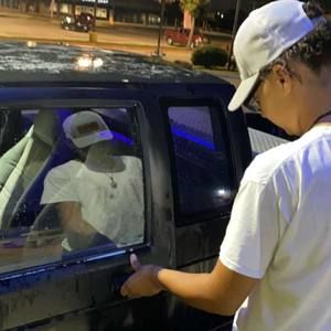 Meet your Posher, Bradley